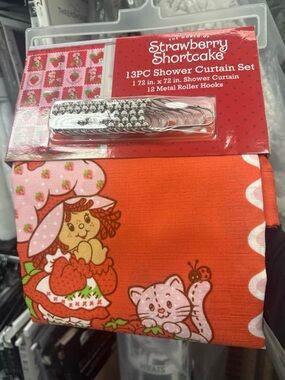 Strawberry Shortcake Orange Shower Curtain Set